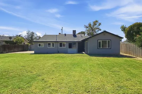 Exterior - 2396 Wilsey Dr, Redding, CA 96001 photo 2 of 7