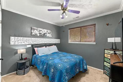 Bedroom - 2462 Christian Ave, Redding, CA 96002 photo 3 of 3