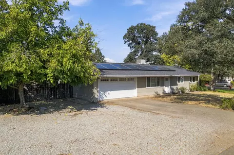 Exterior - 2462 Christian Ave, Redding, CA 96002 photo 18 of 18