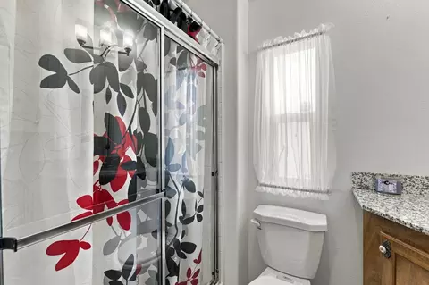 481 Twin View Blvd, Redding, CA 96003 photo 20
