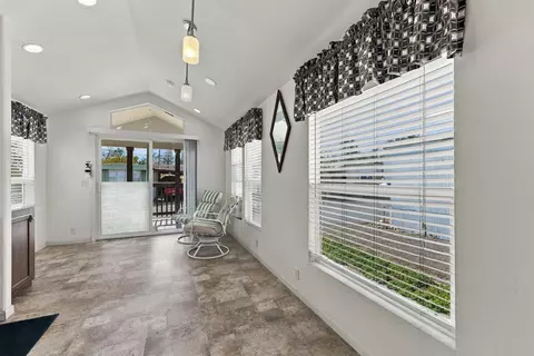 481 Twin View Blvd, Redding, CA 96003 photo 14