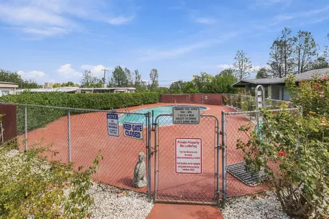 481 Twin View Blvd, Redding, CA 96003 photo 22
