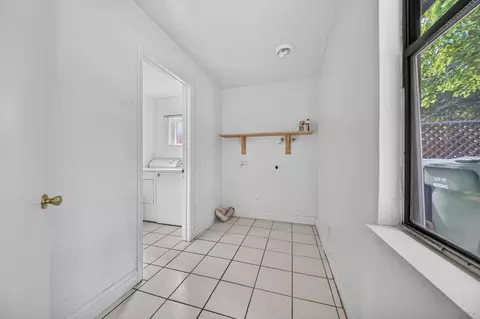 Other - 1625 Oak St, Redding, CA 96001 photo 5 of 6