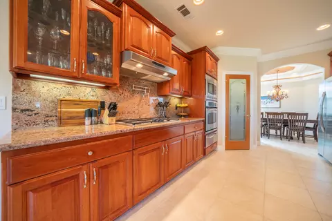 Kitchen - 1547 Saint Andrews Dr, Redding, CA 96003 photo 1 of 4
