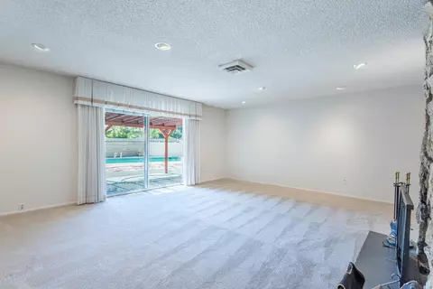 Living - 4125 Oro St, Redding, CA 96001 photo 3 of 4