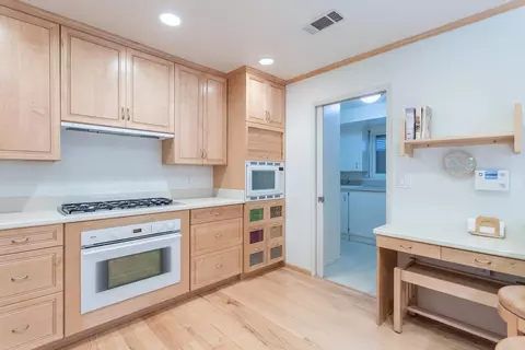 Kitchen - 4125 Oro St, Redding, CA 96001 photo 2 of 3