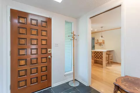 Entry Way - 4125 Oro St, Redding, CA 96001 photo 1 of 1