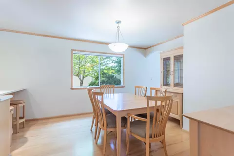 Dining - 4125 Oro St, Redding, CA 96001 photo 3 of 4