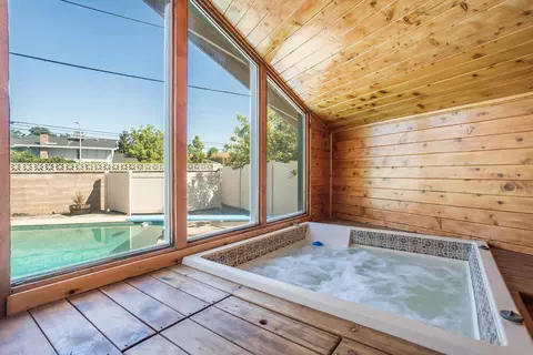 Exterior - 4125 Oro St, Redding, CA 96001 photo 2 of 11