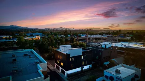 View/Area - 1266 Oregon St, Redding, CA 96001 photo 2 of 3