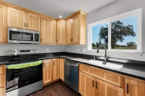 Kitchen - 8644 El Camino Ave, Gerber, CA 96035 photo 3 of 6
