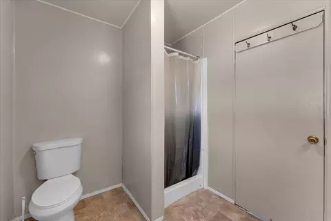 Bath - 8644 El Camino Ave, Gerber, CA 96035 photo 7 of 7