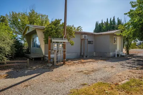 Exterior - 8644 El Camino Ave, Gerber, CA 96035 photo 6 of 15