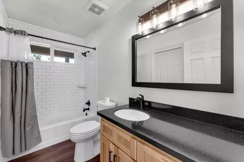 Bath - 8644 El Camino Ave, Gerber, CA 96035 photo 4 of 7