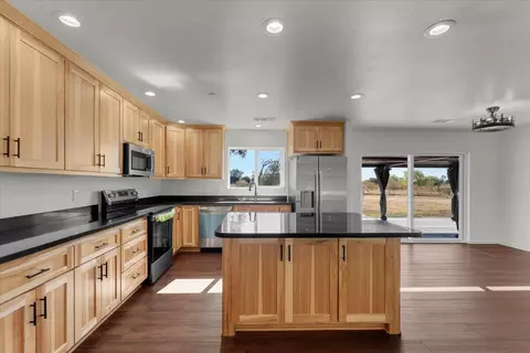 Kitchen - 8644 El Camino Ave, Gerber, CA 96035 photo 2 of 6