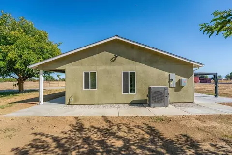 Exterior - 8644 El Camino Ave, Gerber, CA 96035 photo 4 of 15