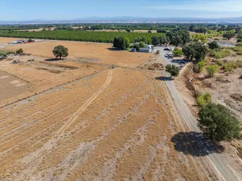 View/Area - 8644 El Camino Ave, Gerber, CA 96035 photo 4 of 6