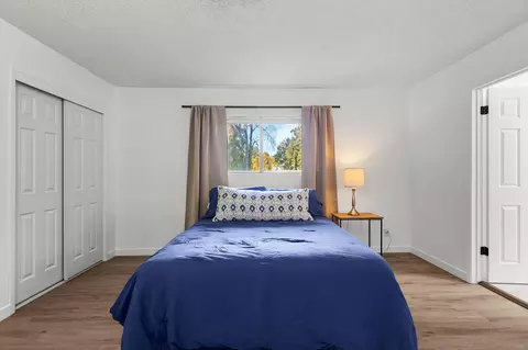 Bedroom - 6958 Riverside Dr, Redding, CA 96001 photo 1 of 5