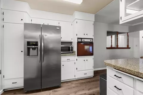 Kitchen - 6958 Riverside Dr, Redding, CA 96001 photo 2 of 3