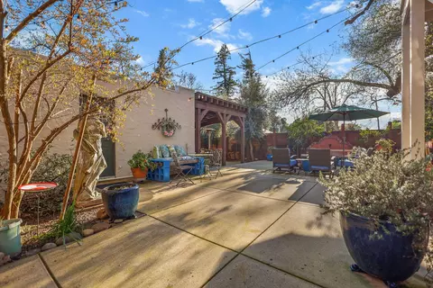 Exterior - 1465 Riverside Dr, Redding, CA 96001 photo 42 of 53