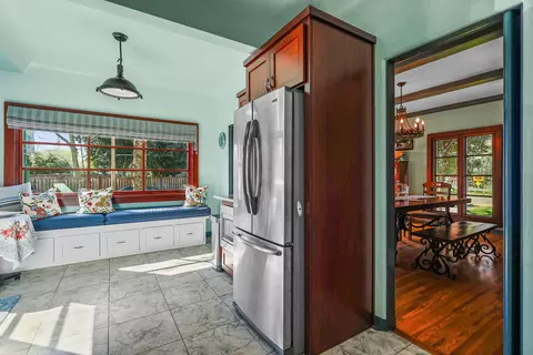 Entry Way - 1465 Riverside Dr, Redding, CA 96001 photo 15 of 24