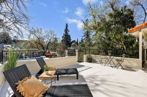 Exterior - 1465 Riverside Dr, Redding, CA 96001 photo 8 of 53