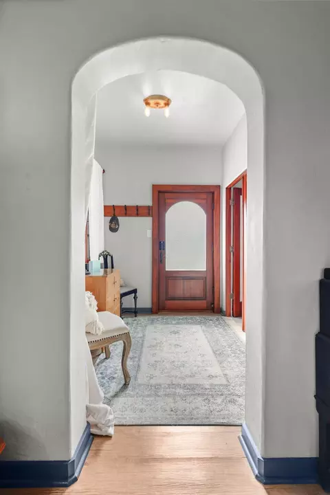 Entry Way - 1465 Riverside Dr, Redding, CA 96001 photo 19 of 24
