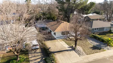 837 Coronado St, Redding, CA 96003 photo 4