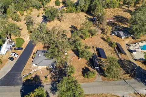 View/Area - 10247 Salmon Creek Rd, Redding, CA 96003 photo 1 of 2