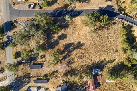 View/Area - 10247 Salmon Creek Rd, Redding, CA 96003 photo 2 of 2