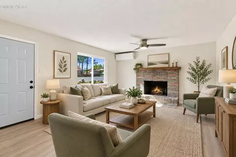 Living - 10247 Salmon Creek Rd, Redding, CA 96003 photo 1 of 4
