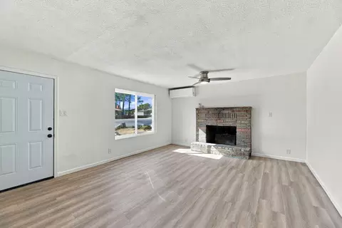 Living - 10247 Salmon Creek Rd, Redding, CA 96003 photo 2 of 4