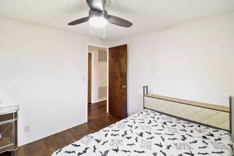 Bedroom - 750 Oleta Dr, Redding, CA 96003 photo 4 of 6