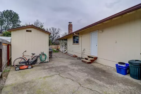 Exterior - 750 Oleta Dr, Redding, CA 96003 photo 8 of 15