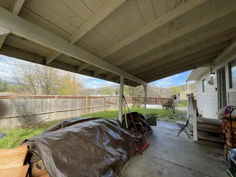 Exterior - 125 Texas Ave, Lewiston, CA 96052 photo 2 of 8