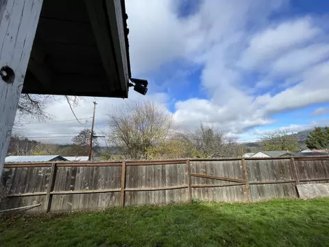 Exterior - 125 Texas Ave, Lewiston, CA 96052 photo 6 of 8