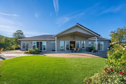 Exterior - 9770 Brickwood Dr, Redding, CA 96001 photo 16 of 19