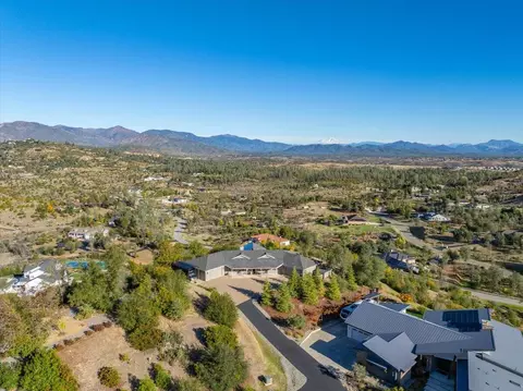 View/Area - 9770 Brickwood Dr, Redding, CA 96001 photo 7 of 10