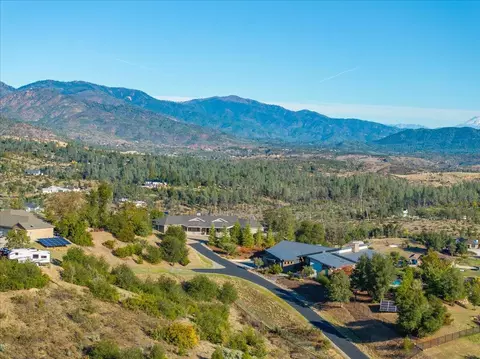 View/Area - 9770 Brickwood Dr, Redding, CA 96001 photo 5 of 10