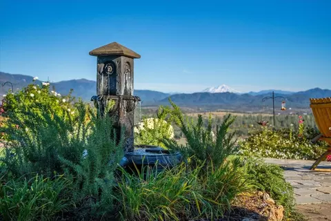 Exterior - 9770 Brickwood Dr, Redding, CA 96001 photo 12 of 19