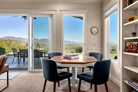 Dining - 9770 Brickwood Dr, Redding, CA 96001 photo 2 of 3