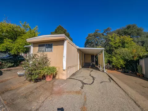2810 Bechelli Ln, Redding, CA 96002 photo 2