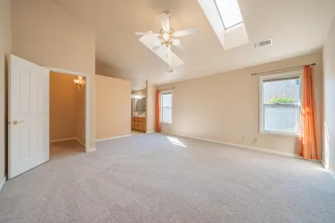 Bedroom - 636 Saint Thomas Pkwy, Redding, CA 96003 photo 5 of 5