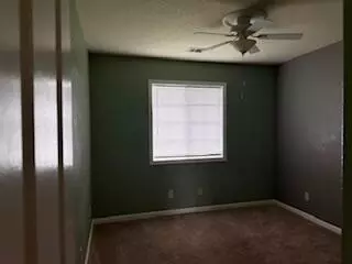 Bedroom - 3182 Island Dr, Redding, CA 96001 photo 1 of 4