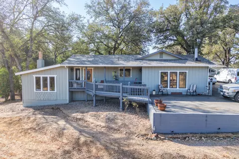 Exterior - 15799 Nauvoo Trl, Redding, CA 96001 photo 15 of 15