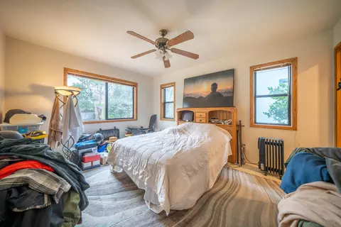 Bedroom - 15799 Nauvoo Trl, Redding, CA 96001 photo 4 of 4
