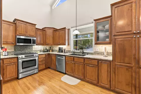 Kitchen - 7765 Linda Rd, Shingletown, CA 96088 photo 1 of 3