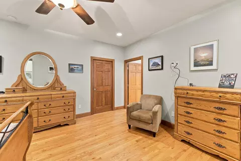 Bedroom - 7765 Linda Rd, Shingletown, CA 96088 photo 2 of 3
