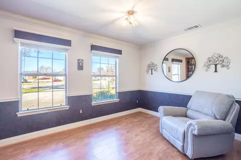Other - 3021 Sunglow Dr, Redding, CA 96001 photo 4 of 10