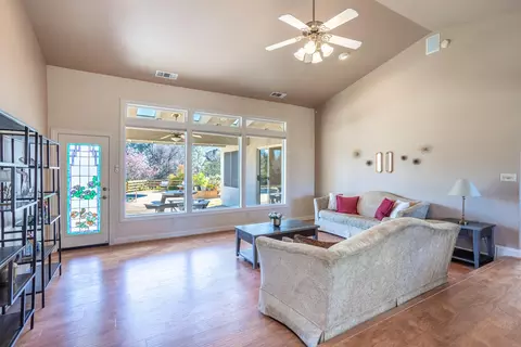 Living - 3021 Sunglow Dr, Redding, CA 96001 photo 1 of 5